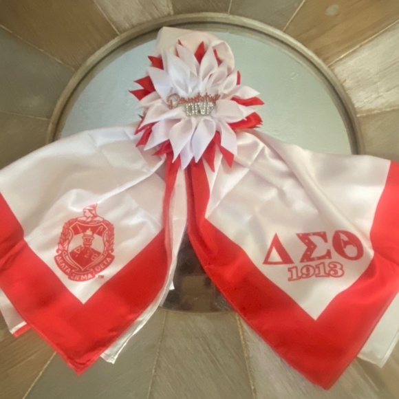 New Reversible  6 in 1 Delta Sigma Theta scarf - Picture 2 of 11